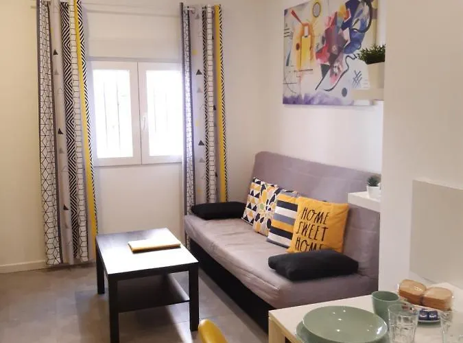 The Yellow Corner * Alicante